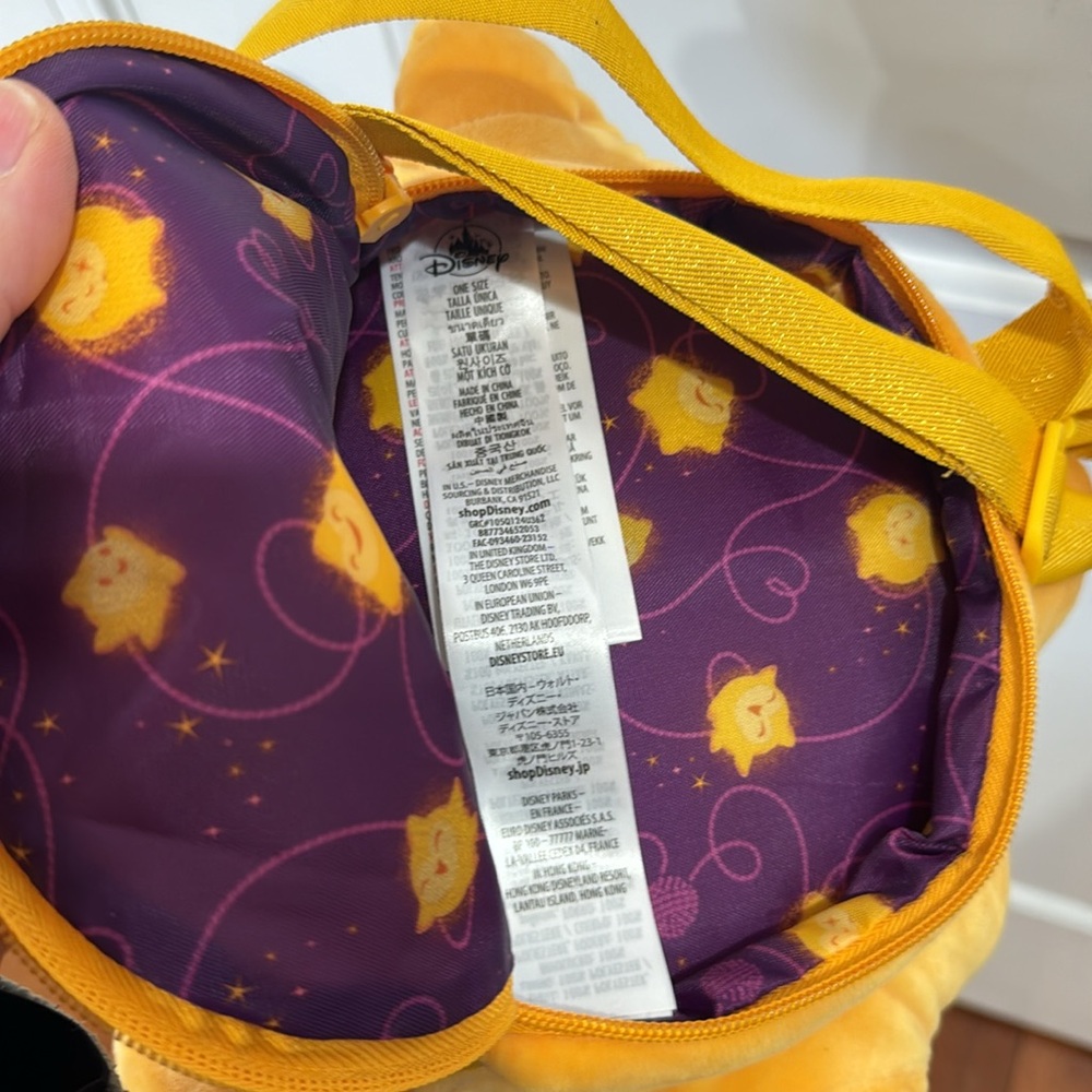 Disney Wish star Smiling Star Backpack in Yellow - Picture 8 of 8